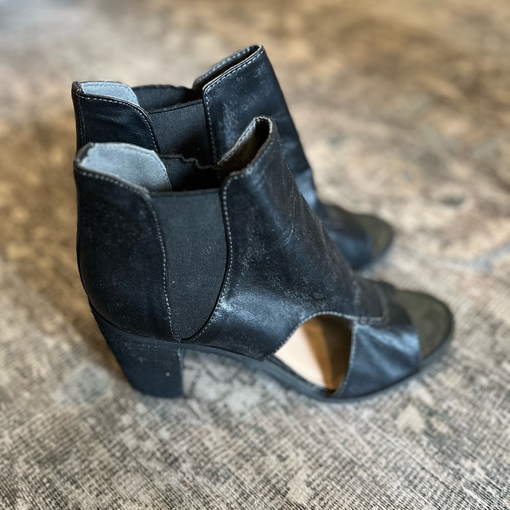 Womens Rebel Open Toe Black Booties size 7.5